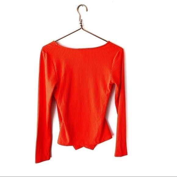 H&M | Red Ribbed Faux Wrap Shirt Small - Picture 6 of 6